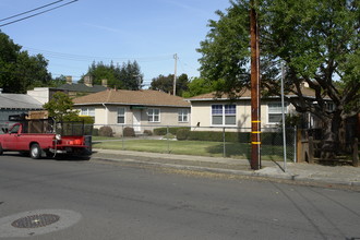 7-21 Columbia Ave in Redwood City, CA - Building Photo - Building Photo