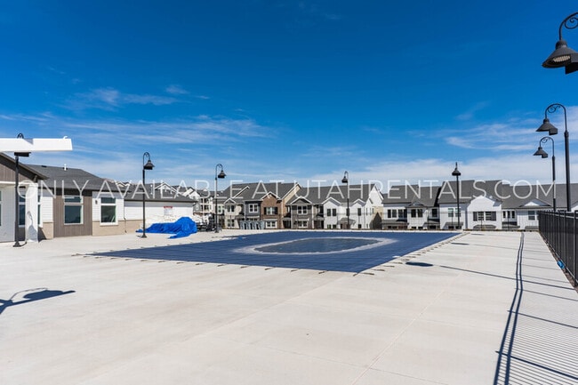 881 Coulsen Dr in Saratoga Springs, UT - Building Photo - Building Photo