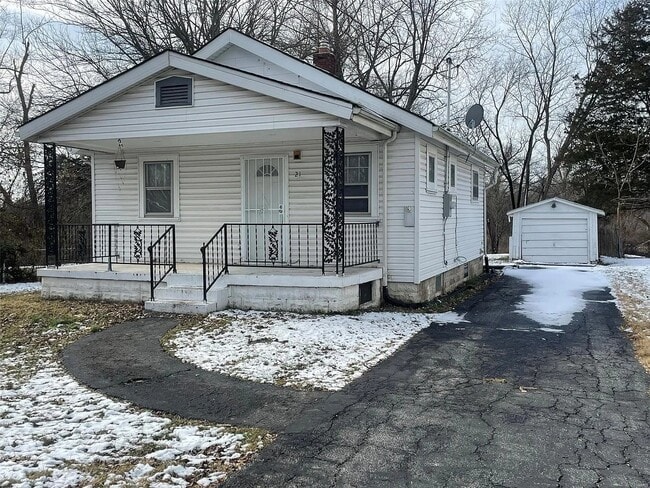 21 S Schlueter Ave in St. Louis, MO - Building Photo - Building Photo