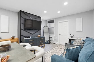 225 Hancock Ave, Unit SI ID1470329P in Jersey City, NJ - Building Photo - Building Photo