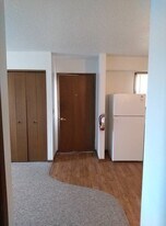 117 Mateer Dr, Unit 117-18 in Osceola, IA - Building Photo