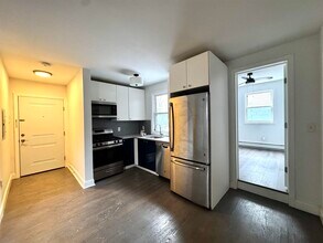 19 Sherman Ave in Jersey City, NJ - Building Photo - Building Photo