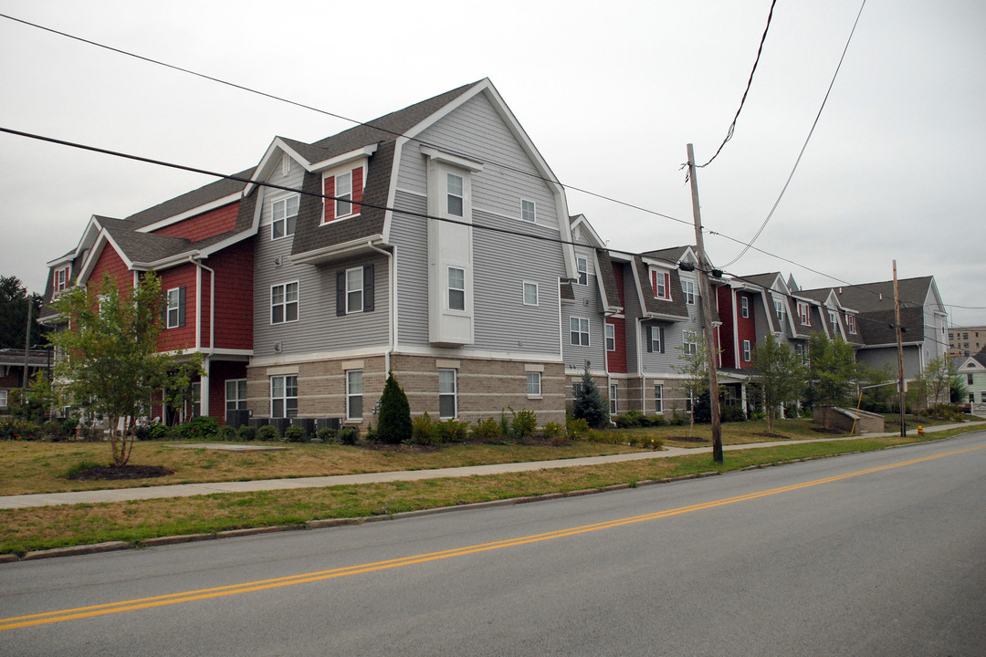 Maple Garden Apartments in Uniontown, PA - Building Photo