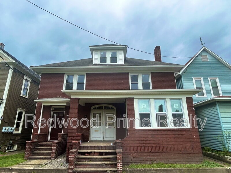 631 Coleman Ave in Johnstown, PA - Building Photo