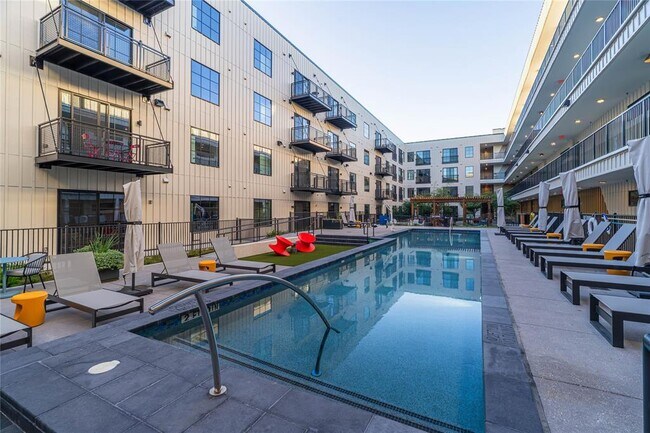 property at 4315 S Congress Ave