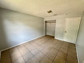 911 N Iowa Ave in Lakeland, FL - Building Photo - Building Photo
