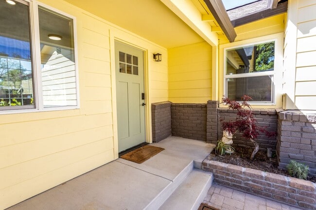 16 Adeline Way