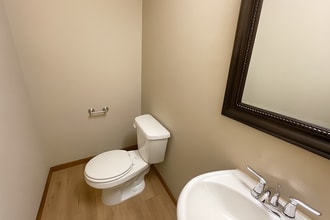 729-731 Deer Haven Ct in Wichita, KS - Building Photo - Building Photo