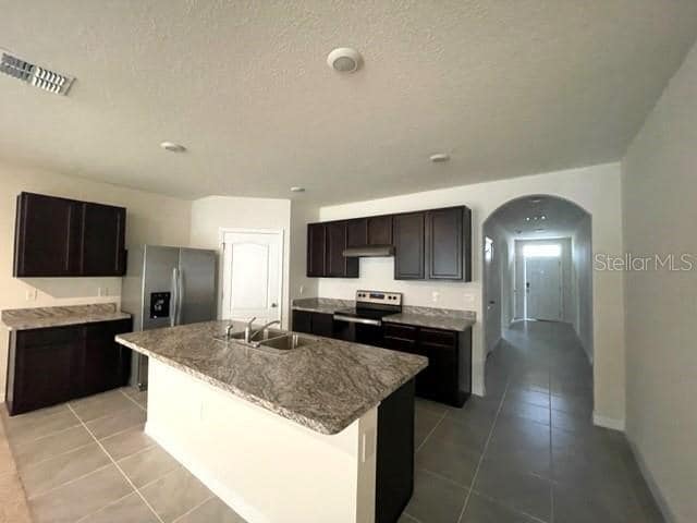 820 Sun Burst Rd in Winter Haven, FL - Building Photo - Building Photo