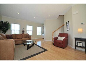 704 Park Plaza E in Wexford, PA - Building Photo - Building Photo