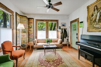 1002 Shelley Ave in Austin, TX - Building Photo - Building Photo
