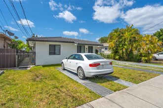 3064 SW 16th Ter in Miami, FL - Building Photo - Building Photo