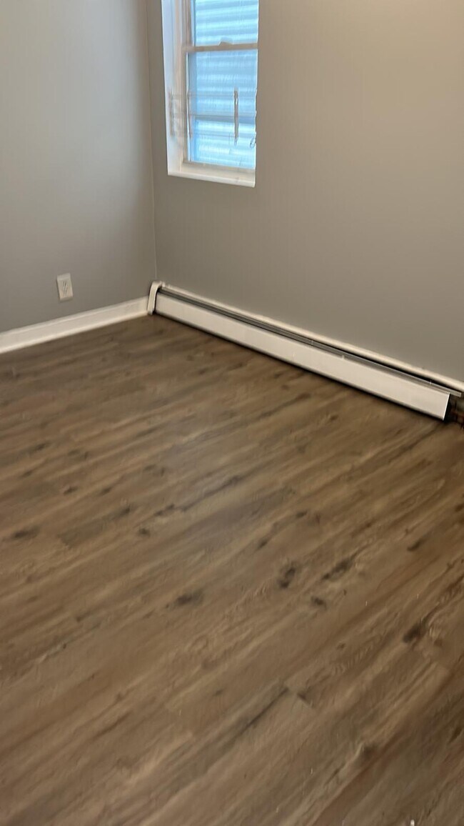 200 S 1st St in Elizabeth, NJ - Building Photo - Building Photo