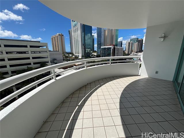 property at 1341 Kapiolani Blvd