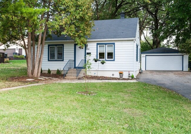 property at 804 Tomahawk Trail