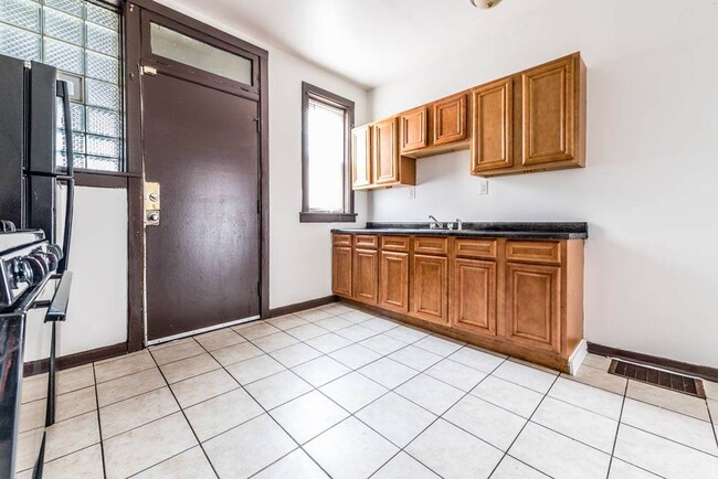 617 N Central Ave in Chicago, IL - Building Photo - Building Photo
