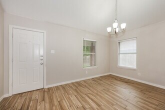 316 Willow St in Crowley, TX - Building Photo - Building Photo
