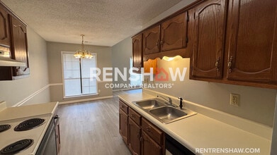 4198 Meadow Valley Dr E in Memphis, TN - Building Photo - Building Photo