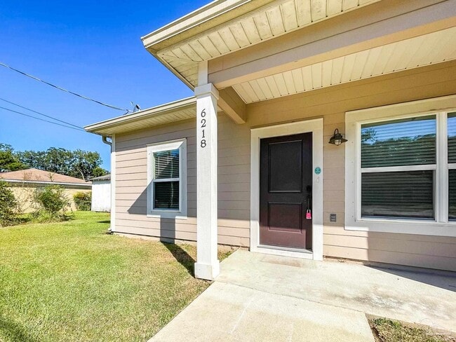 6218 Ferguson Dr