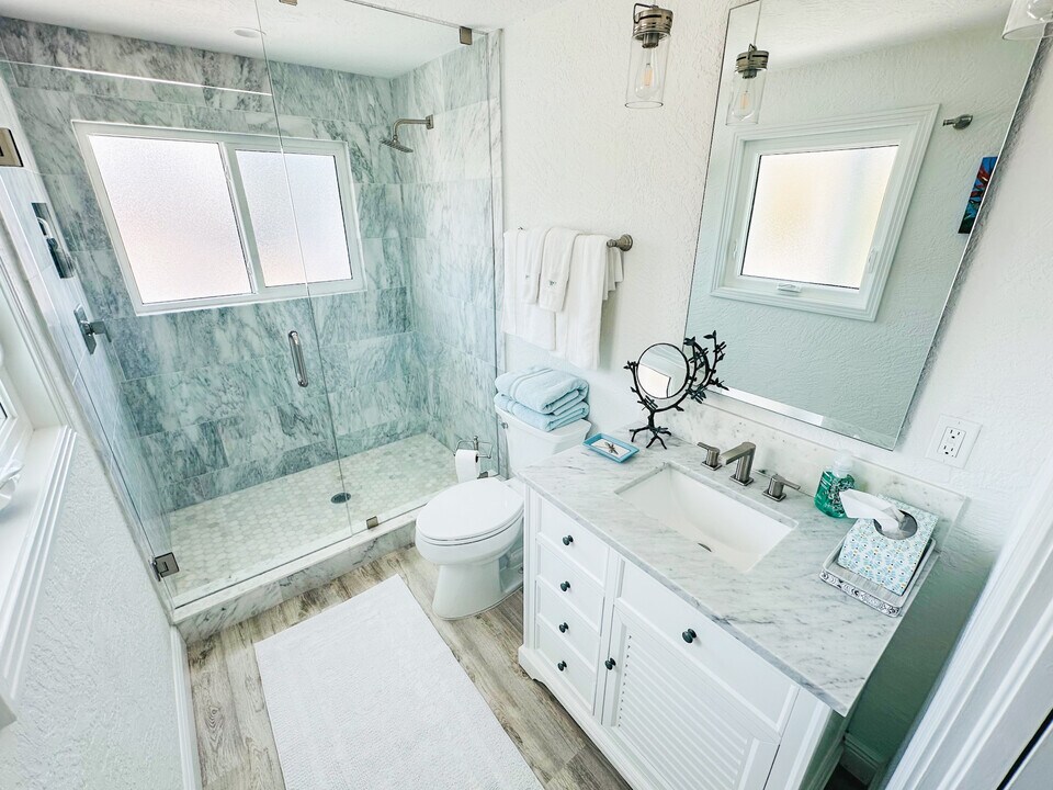 2910 Alton Dr in St Pete Beach, FL - Building Photo