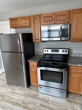 14951 Strathmoor St, Unit Upper in Detroit, MI - Building Photo - Building Photo