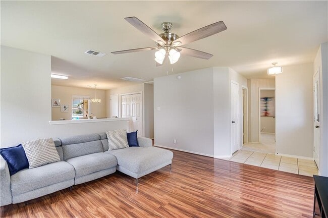 513 Freeland Path in Round Rock, TX - Building Photo - Building Photo