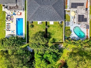 1214 NW 4th Ave in Fort Lauderdale, FL - Foto de edificio - Building Photo