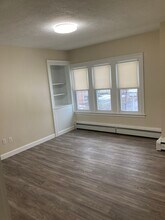 83 Connecticut Blvd, Unit 83 3rd floor in East Hartford, CT - Foto de edificio - Building Photo