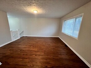 3433 Maura Ln in Indianapolis, IN - Building Photo - Building Photo