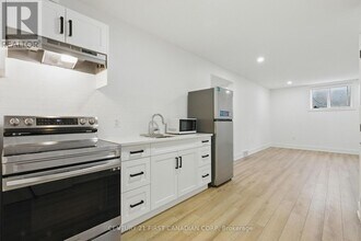 2308 Saddlerock Ave in London, ON - Building Photo - Building Photo