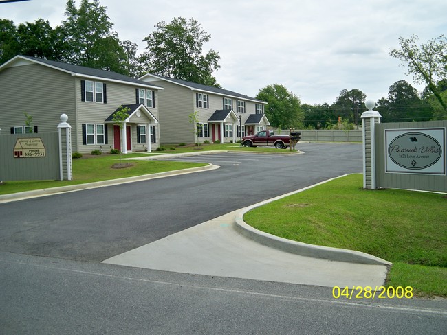 Pinecreek Villas Apartments in Tifton, GA - Building Photo - Building Photo