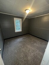 1084 Yukon Ave in Akron, OH - Building Photo - Building Photo