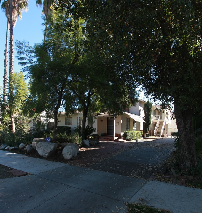 418 Allen Ave in Glendale, CA - Building Photo