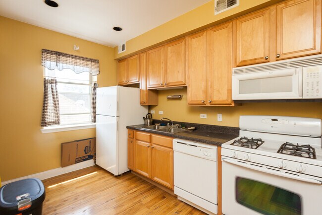 4710 N Bernard St, Unit 3W in Chicago, IL - Building Photo - Building Photo