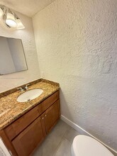 1651 SW 40th Terrace in Fort Lauderdale, FL - Building Photo - Building Photo
