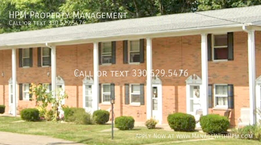 5881 Portage St NW in North Canton, OH - Building Photo