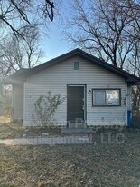 1928 N Columbia Pl in Tulsa, OK - Building Photo