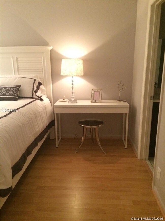 113 Lake Emerald Dr-Unit -108 in Oakland Park, FL - Building Photo - Building Photo