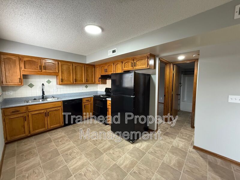 3407 NW Duncan Rd in Blue Springs, MO - Building Photo