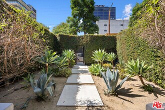 9014 Harratt St in West Hollywood, CA - Building Photo - Building Photo