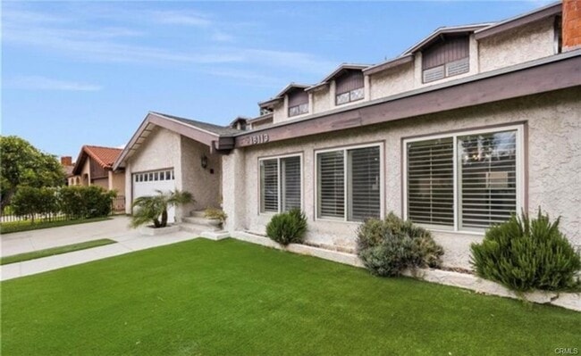 18113 Califa St in Los Angeles, CA - Building Photo - Building Photo