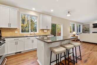 22202 68th Pl West in Mountlake Terrace, WA - Building Photo - Building Photo