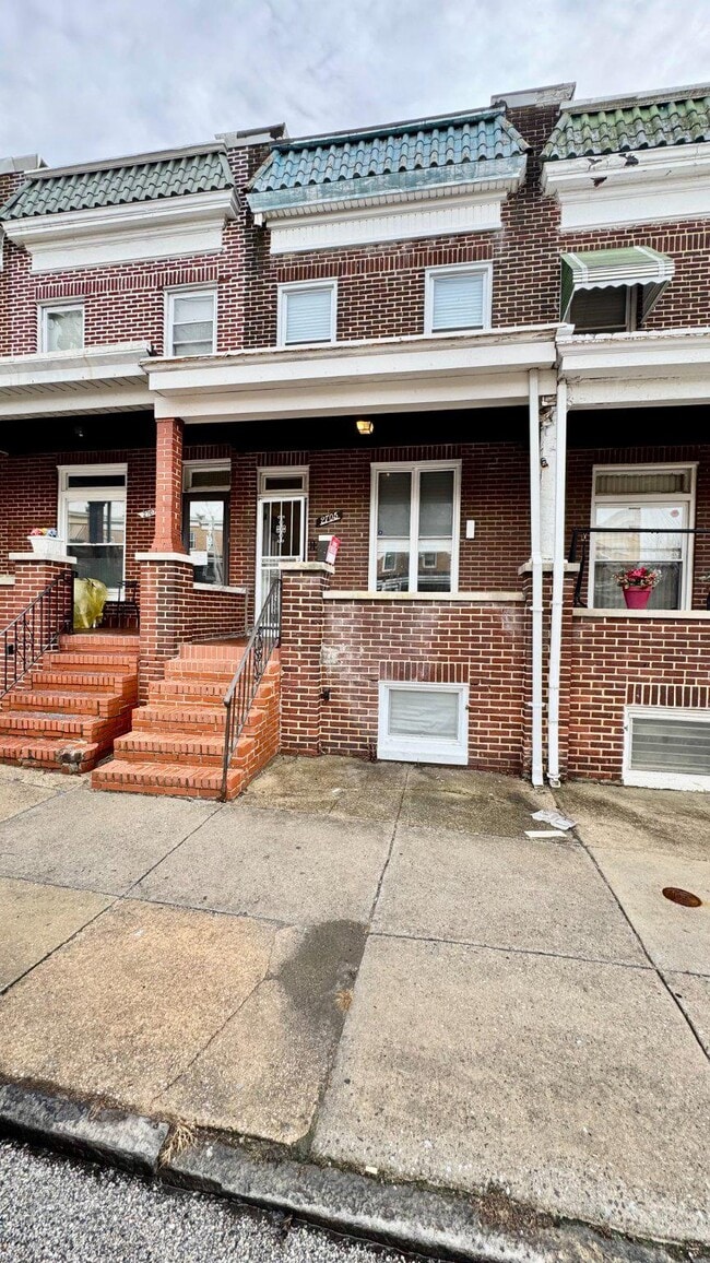 property at 2705 E Biddle St