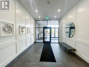 260 Villagewalk Blvd in London, ON - Building Photo - Building Photo