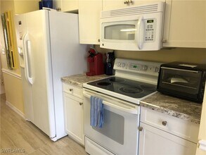 28861 Bermuda Lago Ct in Bonita Springs, FL - Building Photo - Building Photo