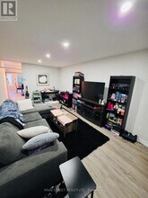 5 Brecken Dr in Georgina, ON - Building Photo - Building Photo