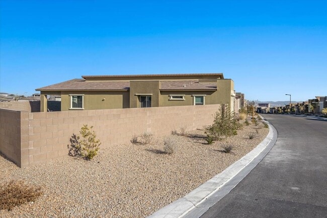 12484 Heritage Bend Dr in Las Vegas, NV - Building Photo - Building Photo