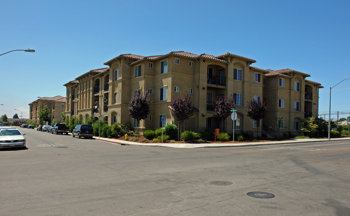 Vista Montana in Watsonville, CA - Building Photo