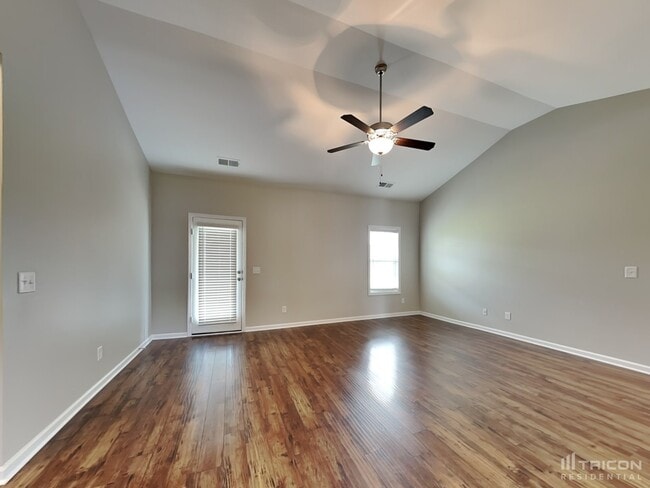 824 Ellyson Dr in Spring Hill, TN - Building Photo - Building Photo