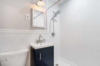261 Beacon St, Unit 32 in Boston, MA - Building Photo - Building Photo